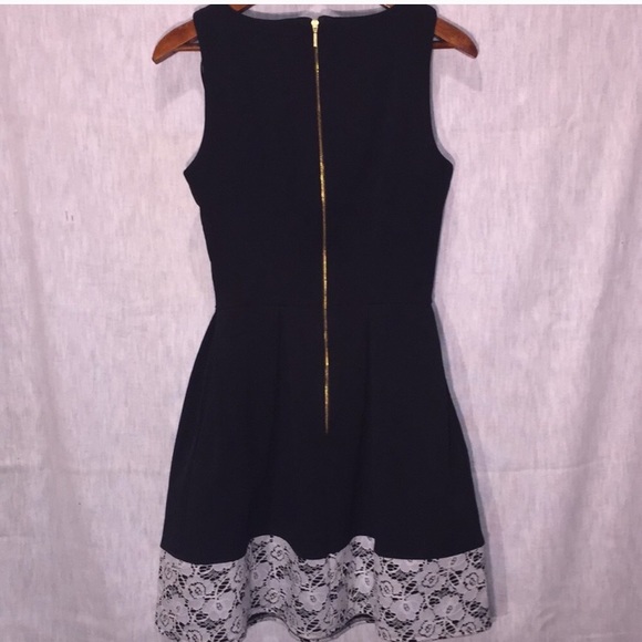 Closet London • skater dress with lace - Picture 4 of 8